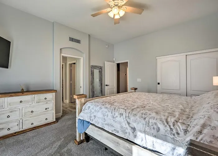 Holiday home Hot Tub, Game Room! North Desert Gem Phoenix
