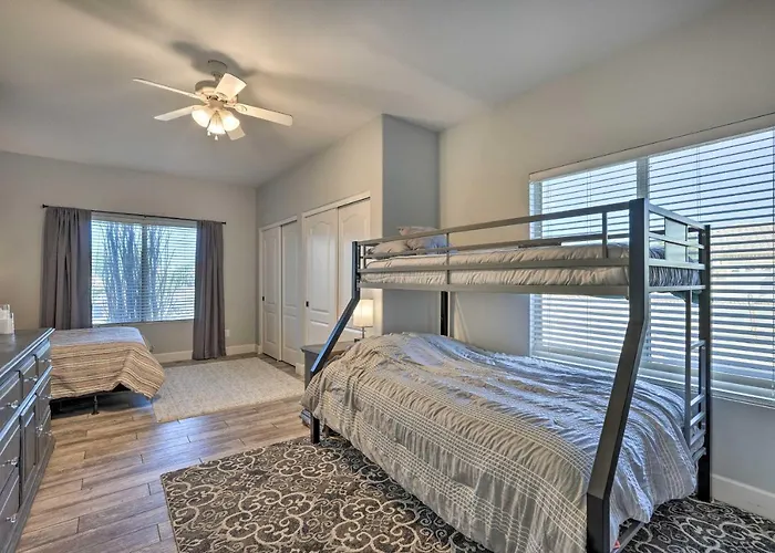Holiday home Hot Tub, Game Room! North Desert Gem Phoenix